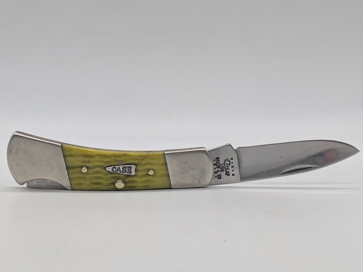 CASE XX Key Lime Bone Lockback Single Blade Folding Pocket Knife (EC3040325)