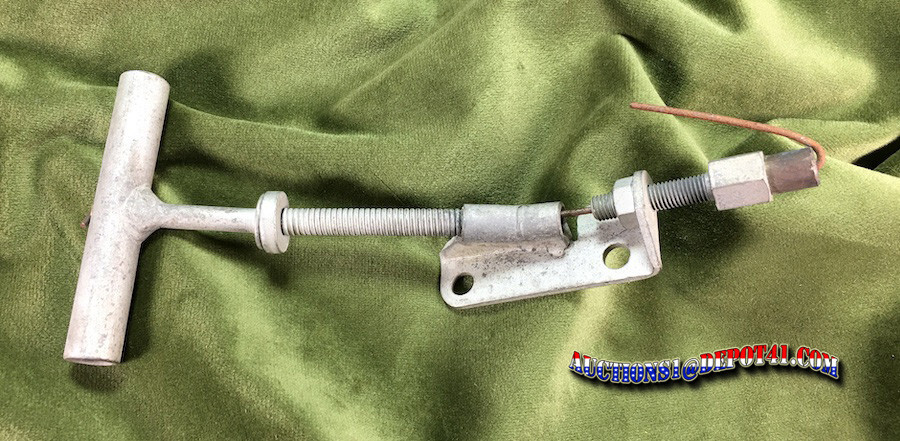 WWII B-17 Flying Fortress Bomb Rack & Door RELEASE B-25 Mitchell CHARGING HANDLE