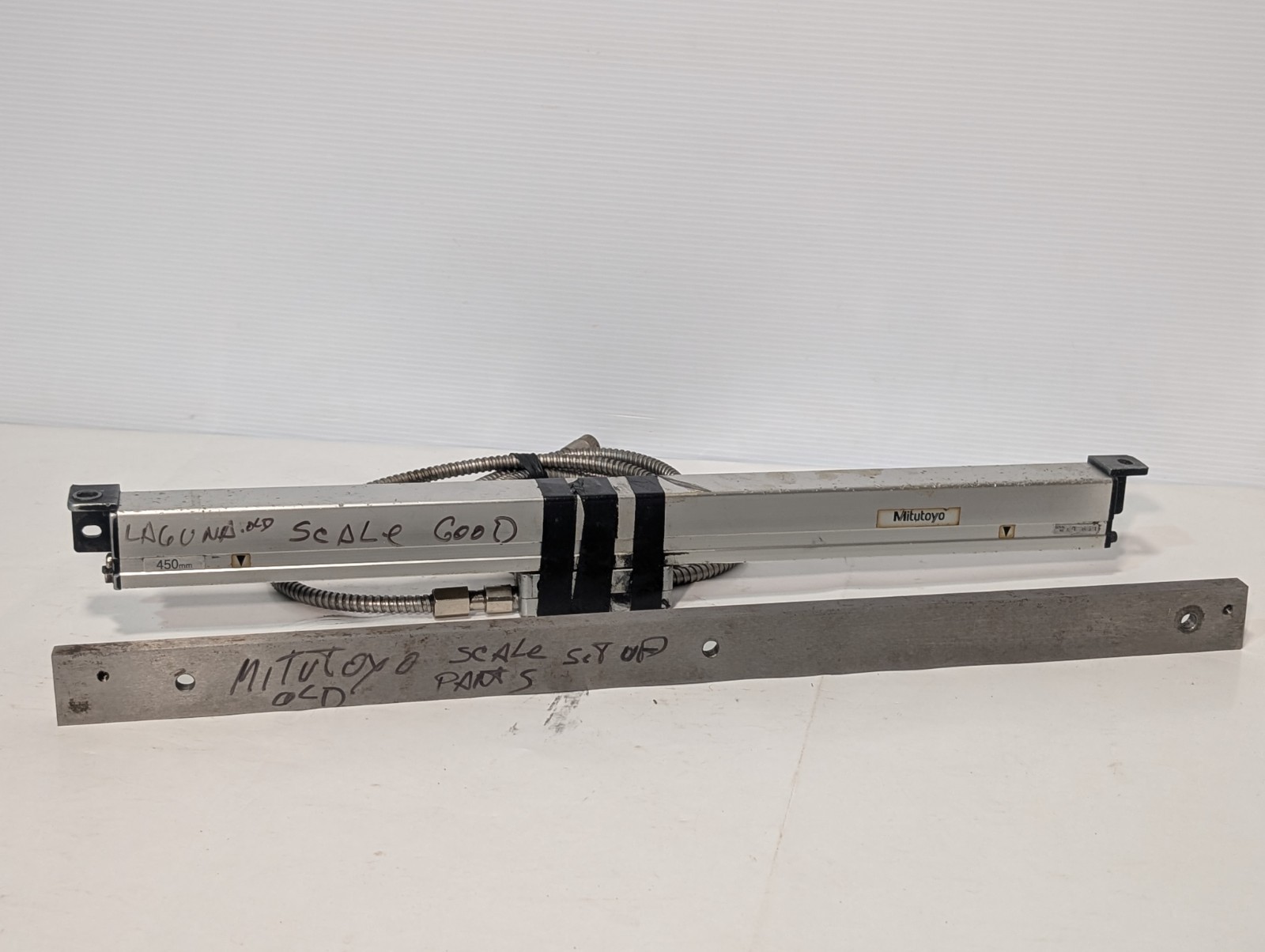 Assorted Mitutoyo linear encoder scale components, sensor cable *FOR PARTS*