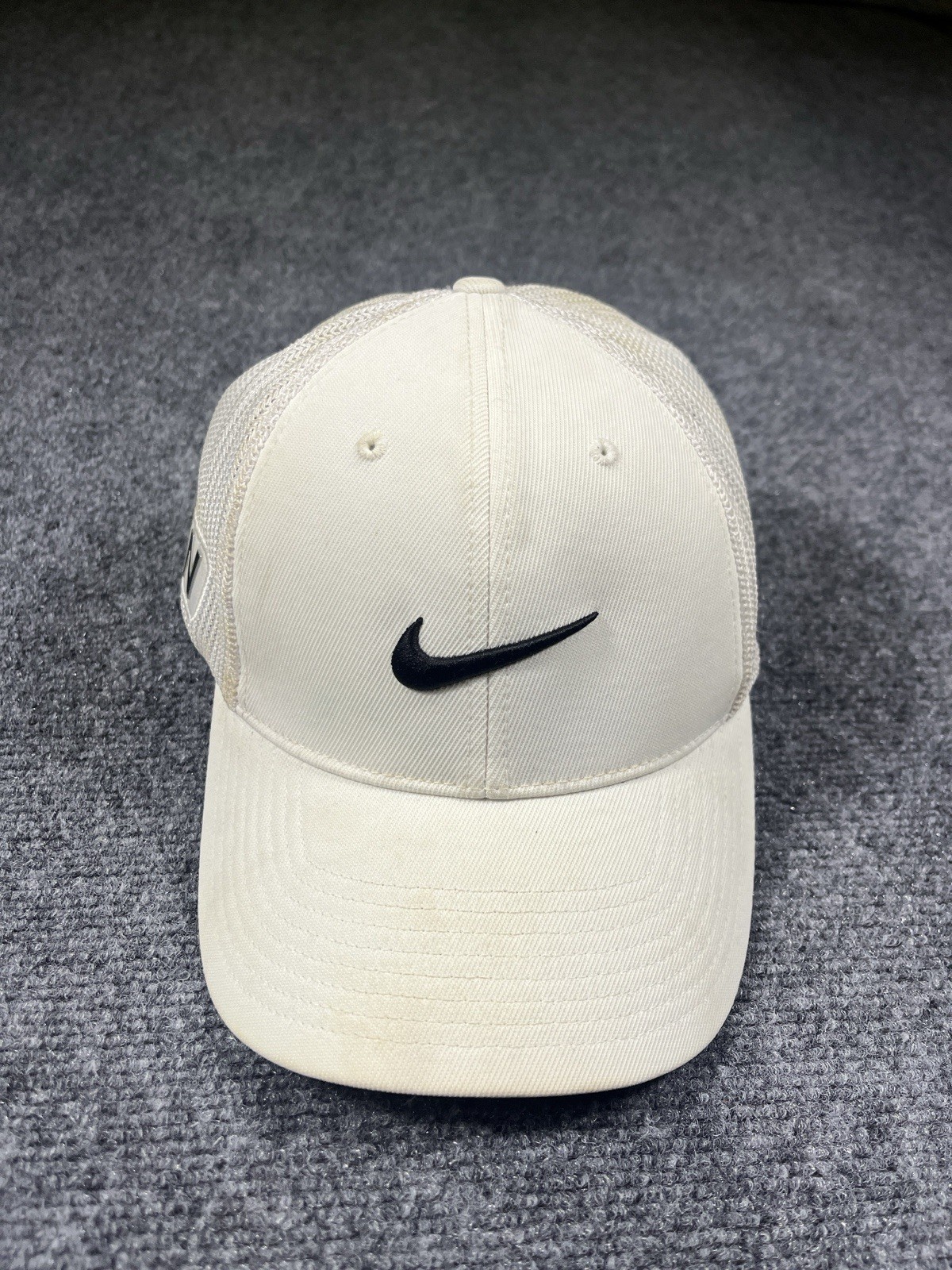 Nike RZN Hat Cap Adult Medium Large White Golf Sports Outdoor Men Flex Fit Logo