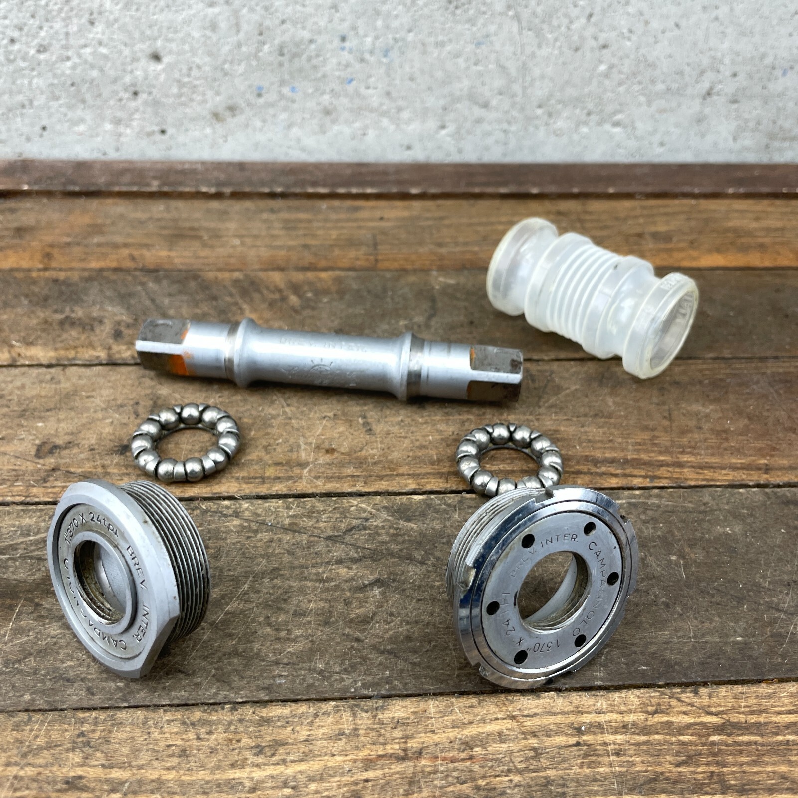 Vintage Campagnolo Record Bottom Bracket 68-SS-120 CPSC English 110 68 Rifled