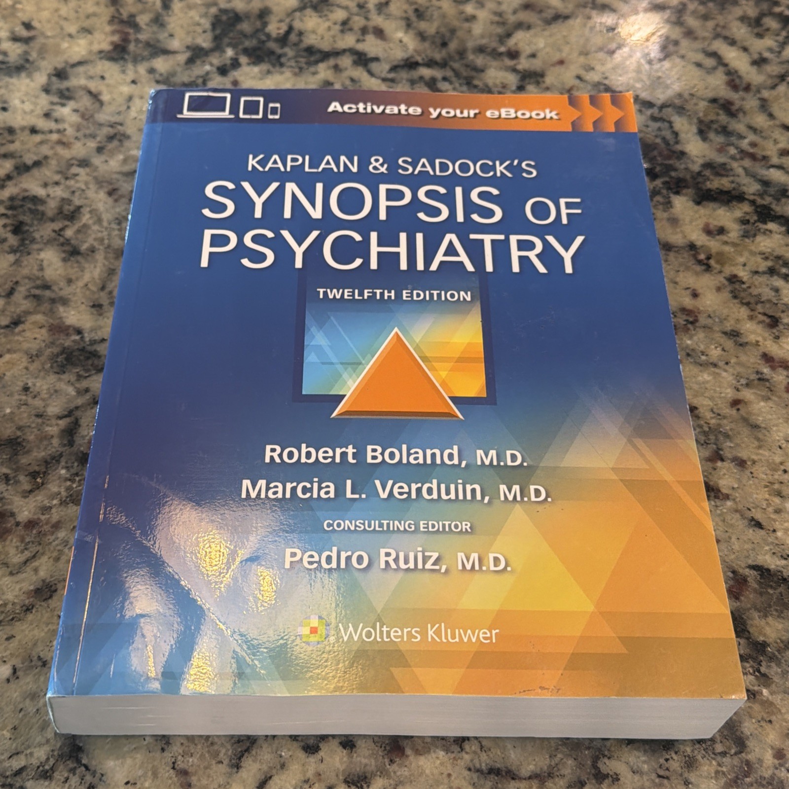 Kaplan & Sadock’s Synopsis Of Psychiatry. 12th Ed. - Paperback -Very Good W/Code