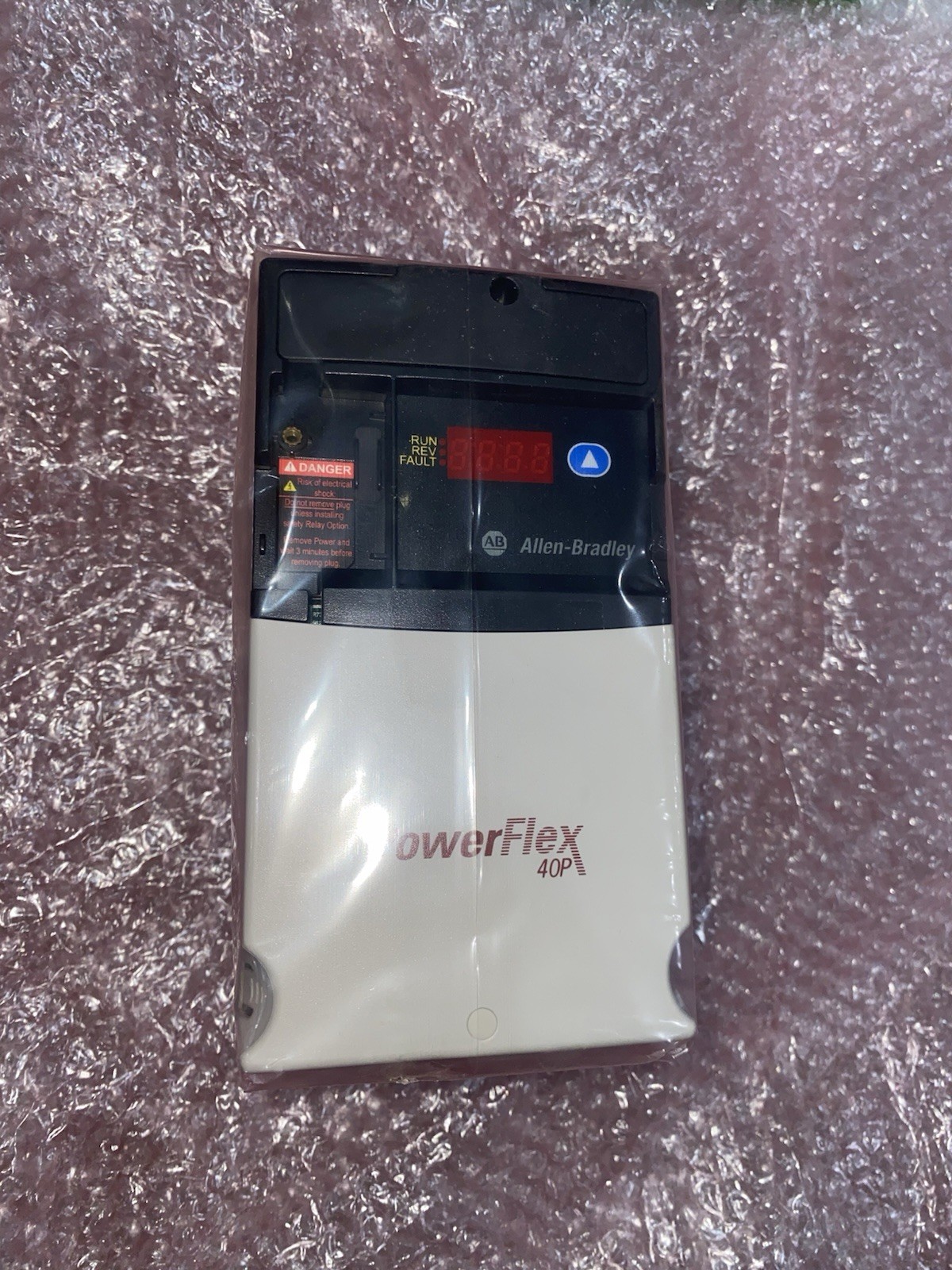 1 Pcs New 22D-D2P3N104