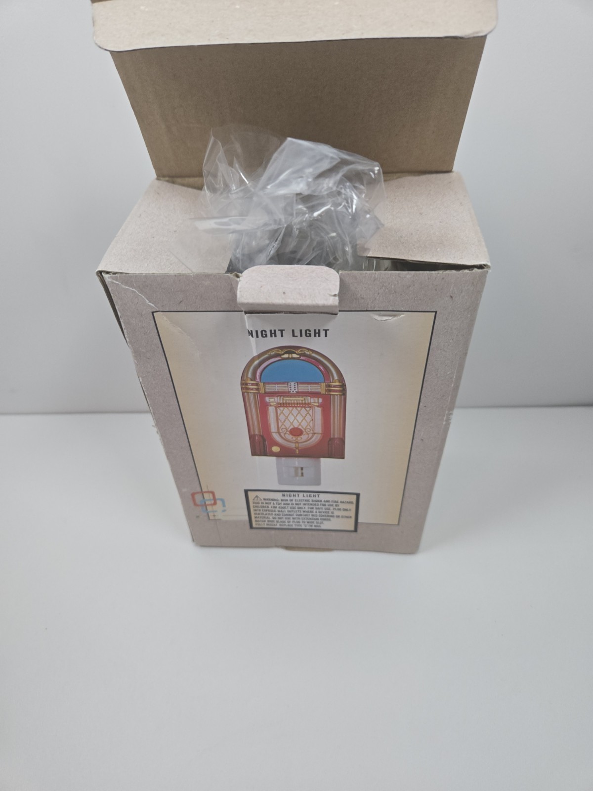 COLORFUL JUKEBOX NIGHT LIGHT - CRACKER BARREL EXCLUSIVE