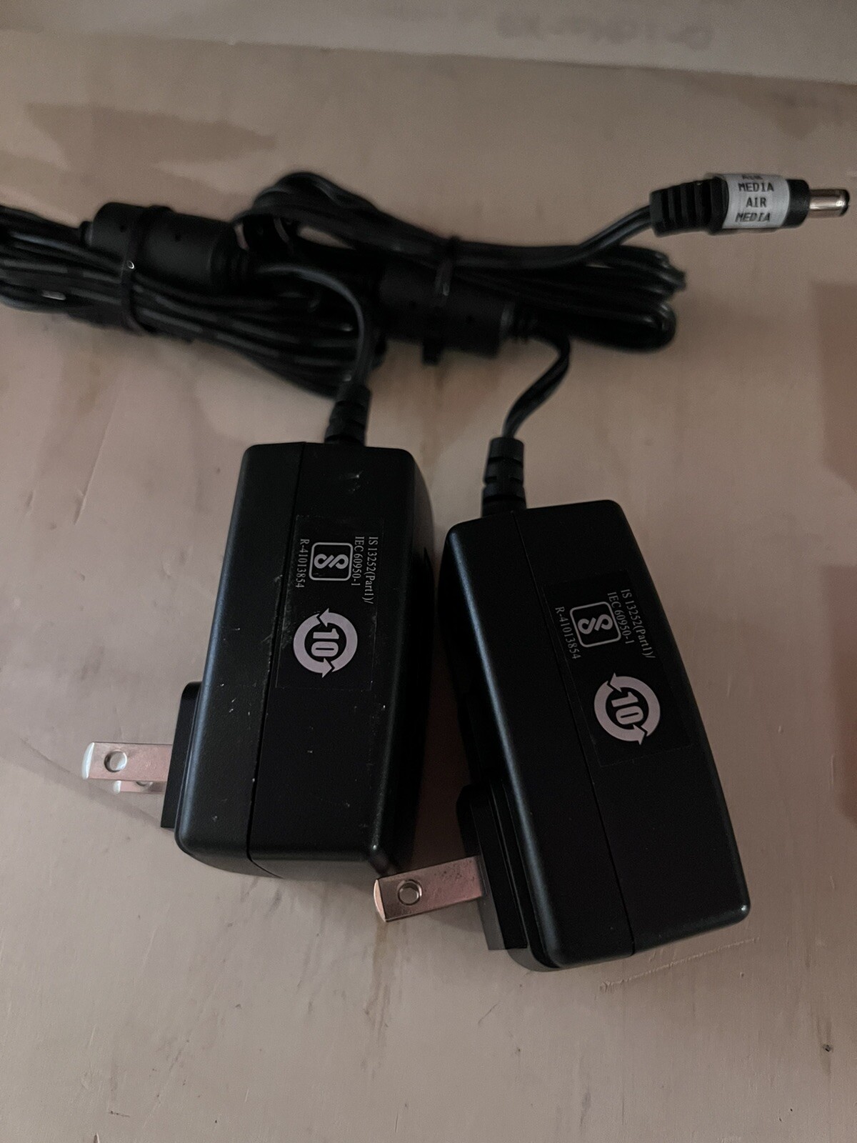 Crestron AM-101 AirMedia Wireless Presentation Unit