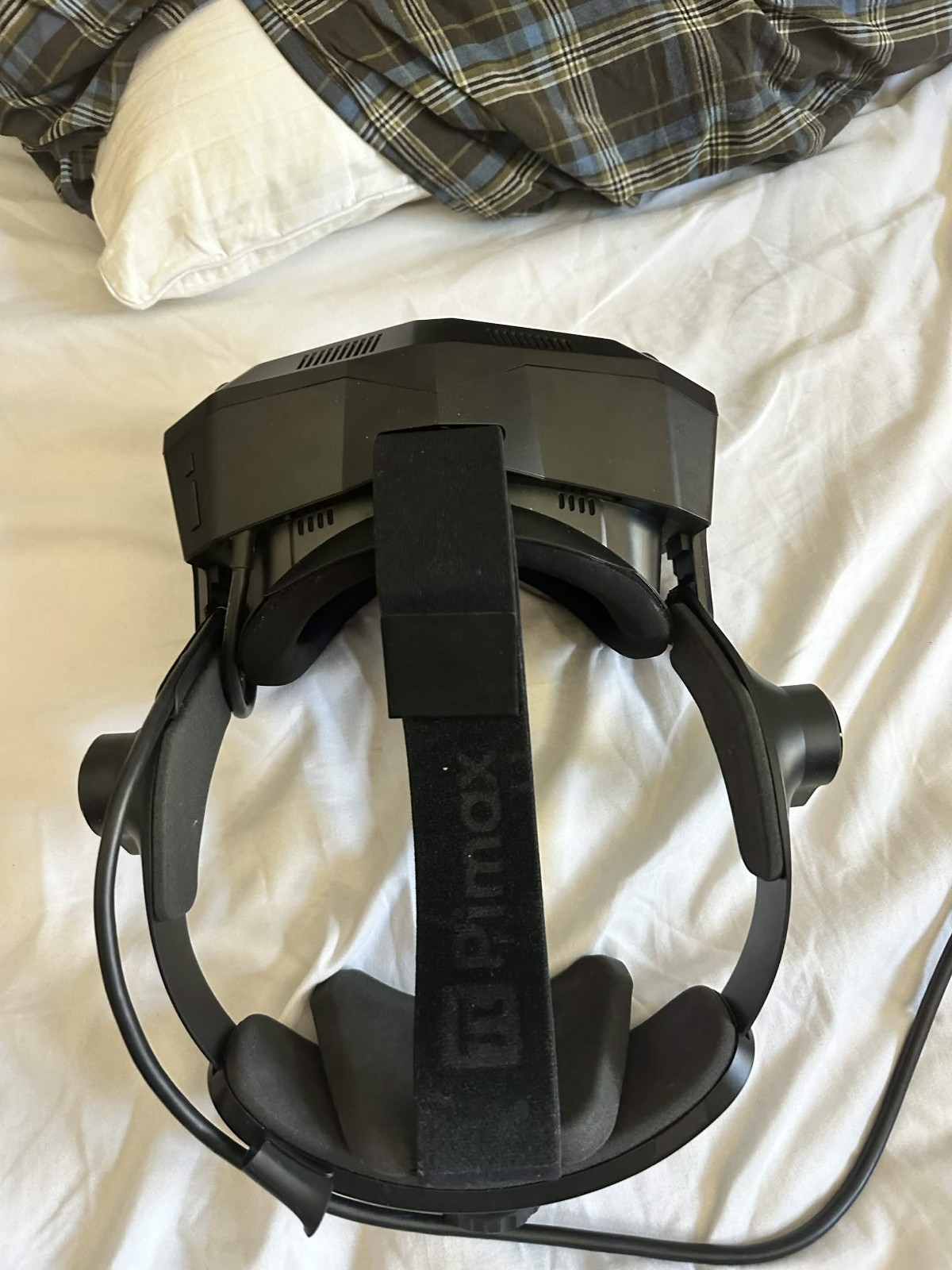 Pimax Crystal Super Ultrawide QLED VR Headset