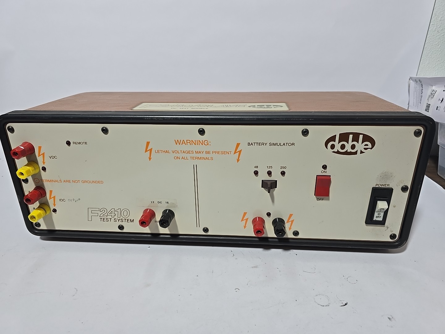 DOBLE F2410 / SLAVE DC TEST SOURCE BATTERY SIMULATOR