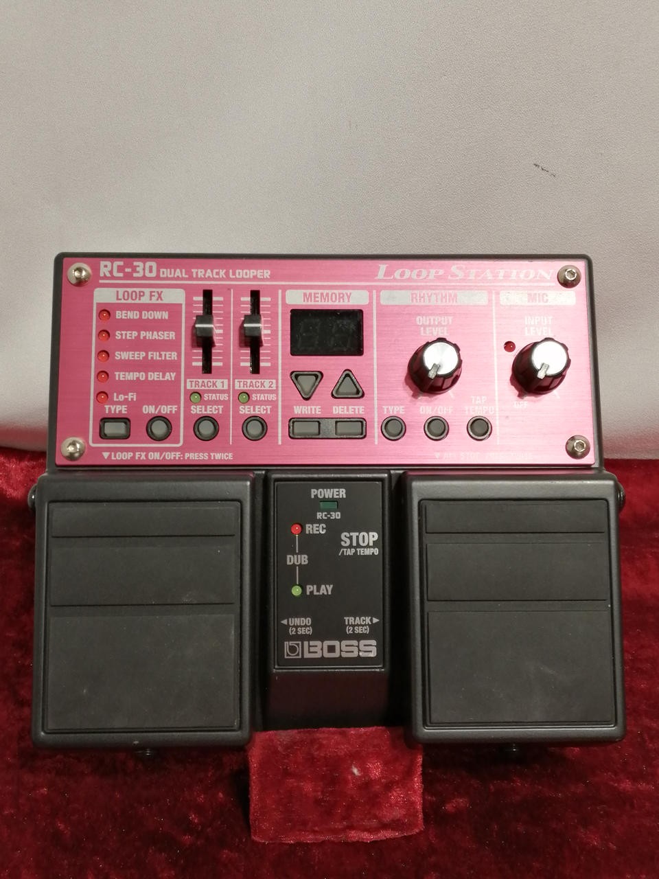 BOSS Model RC-30 Loop Station