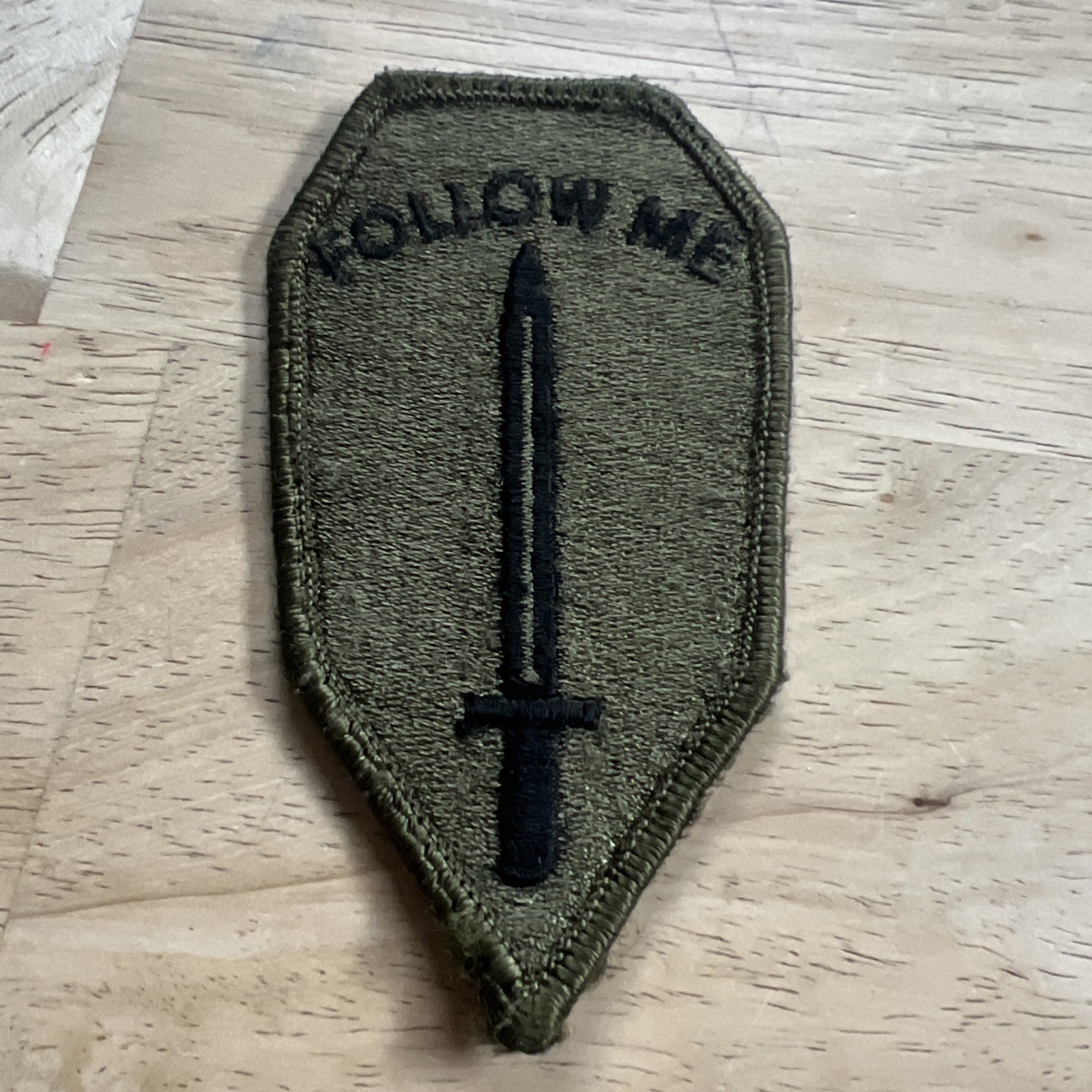 US Army Infantry School Subdued Sew On Uniform Shoulder Patch Insignia Vintage