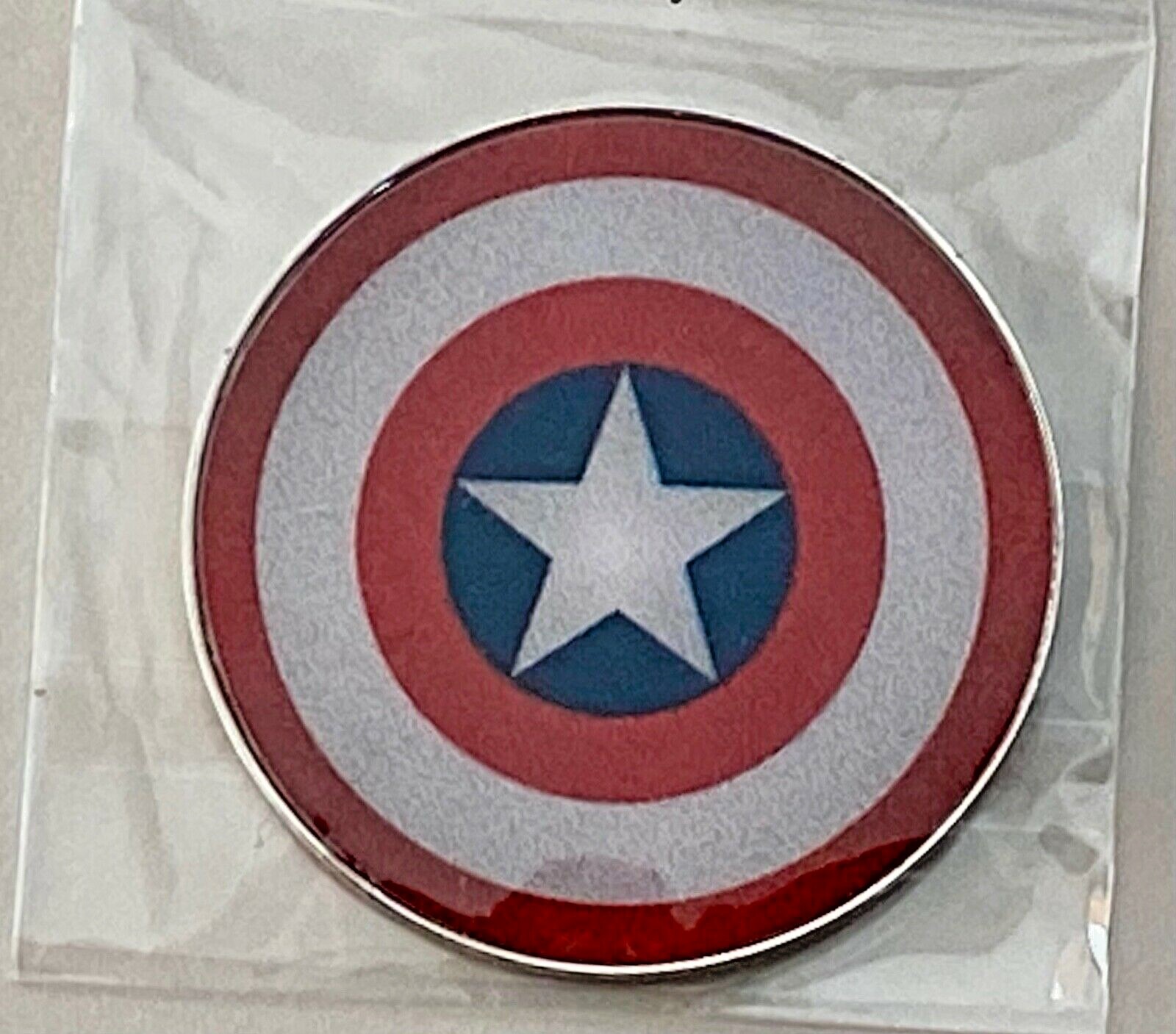 Captain America - Marvel - NEW Pro size 32mm Slim - Golf Ball Marker