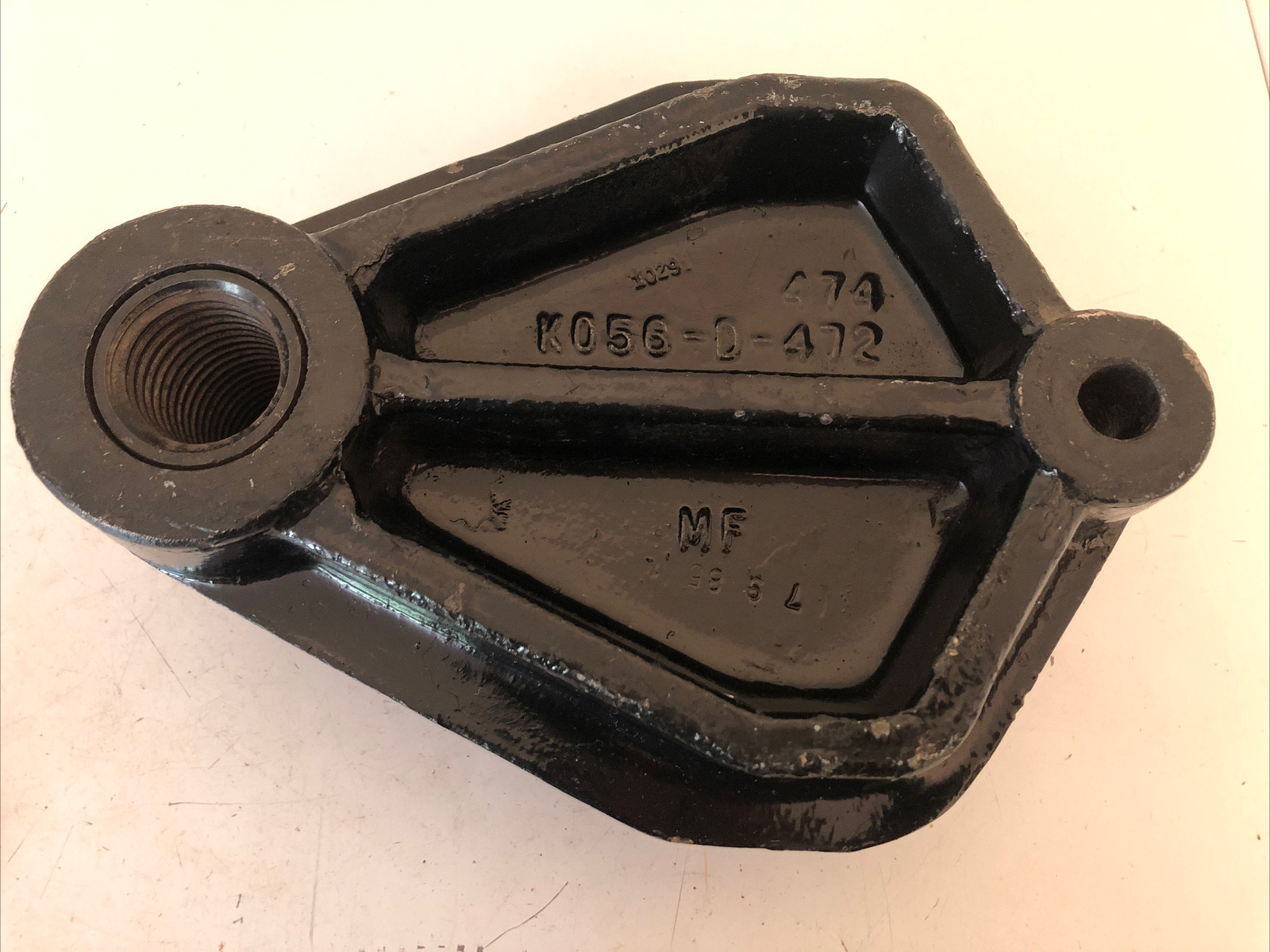 KENWORTH W900B FRONT SPRING REAR HANGER K056-D-472 NEW OEM FREE SHIPPING