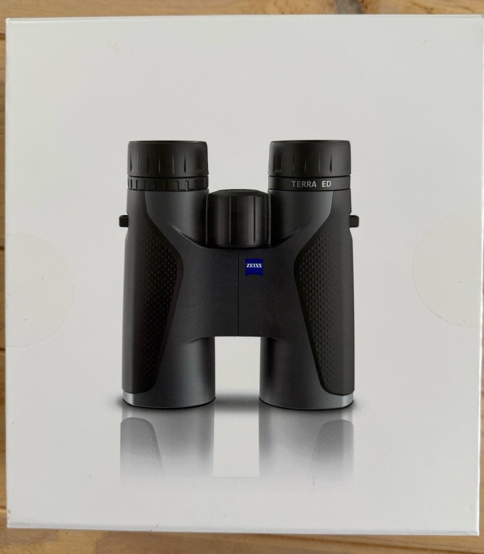 Zeiss Terra ED 10x42 Binoculars Black NIB Factory Sealed