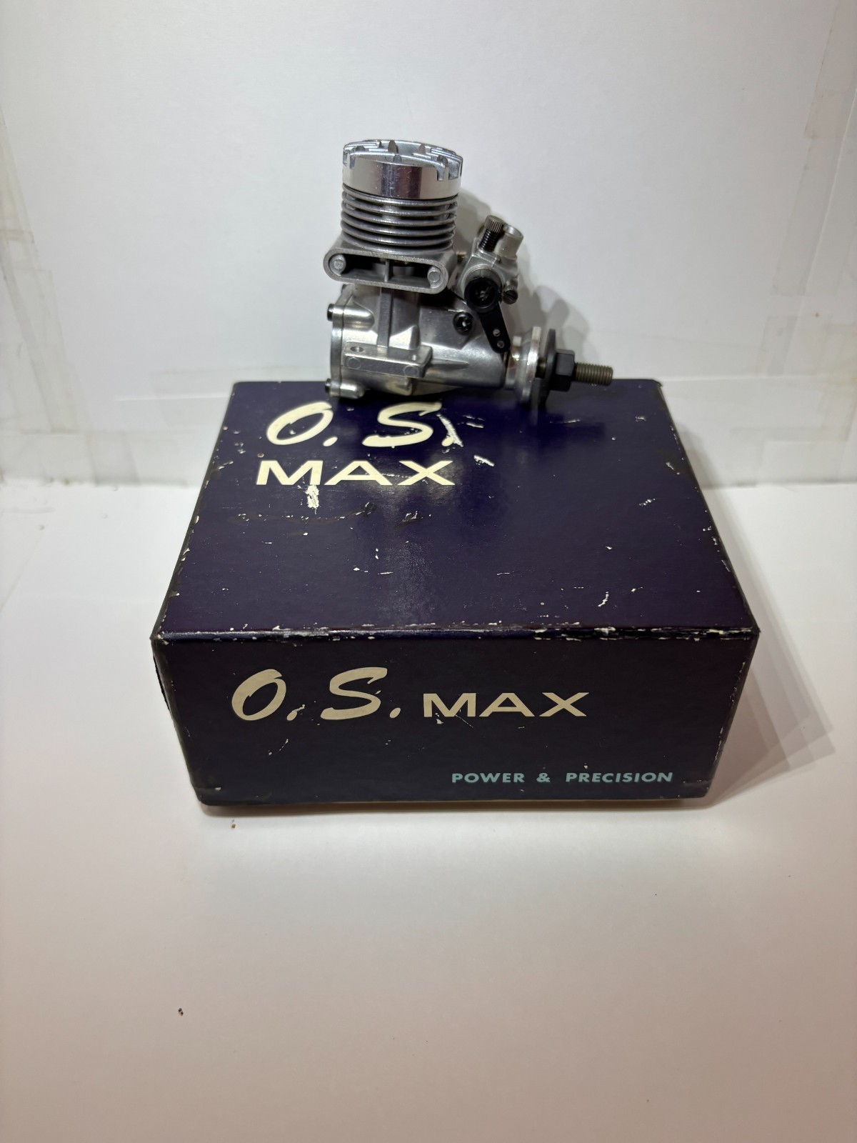 O.S. Max 15 r/c aircraft engine/ with muffler RARE NEW OLD STOCK