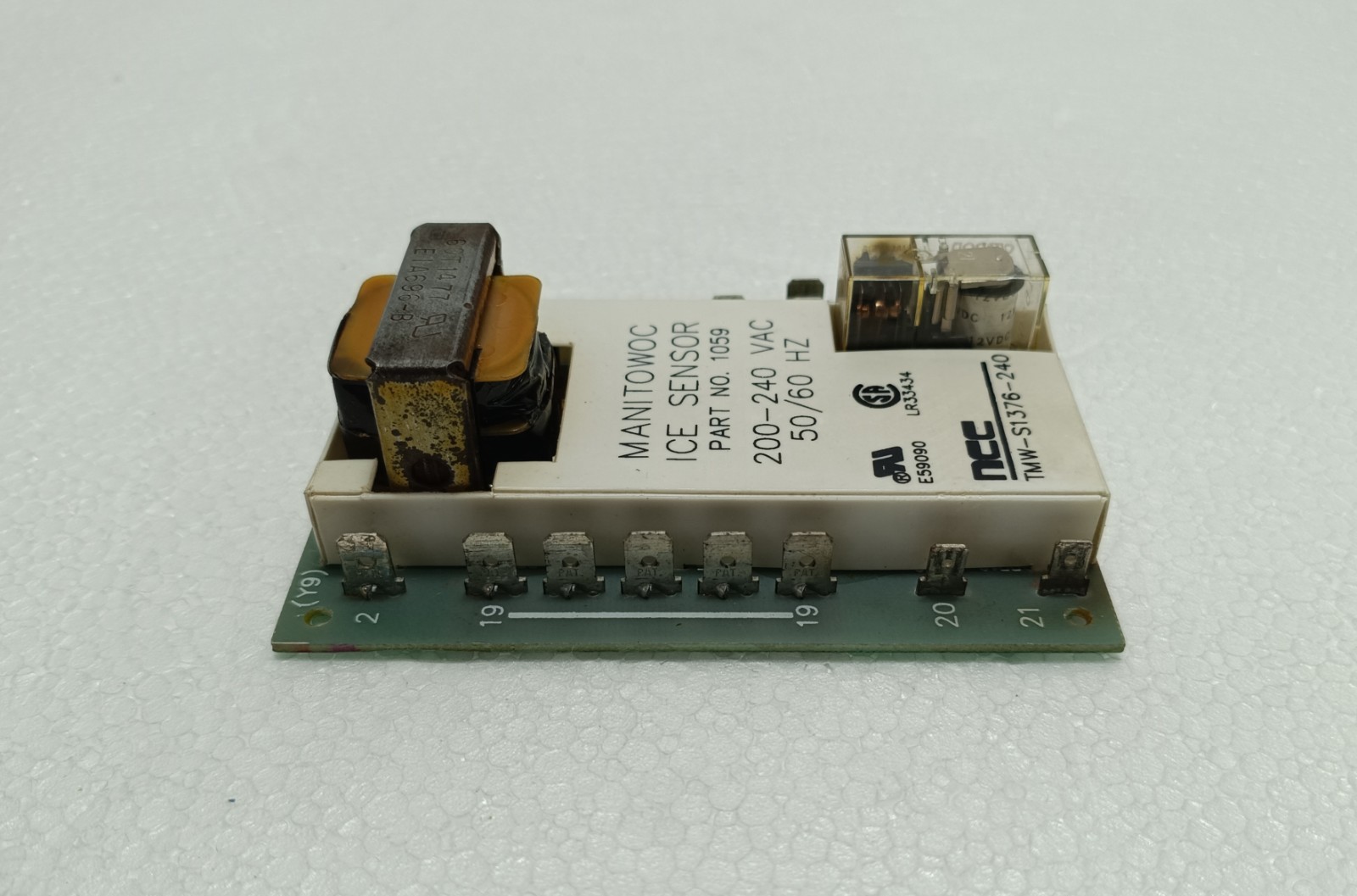 Manitowoc 1059 Ice Thickness Sensor Control Board 200-240V New Surplus