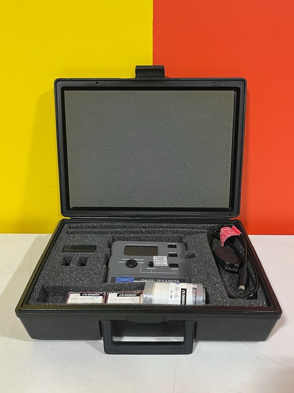 F.W. BELL MODEL 5060 GAUSS/ TESLAMETER Complete Kit