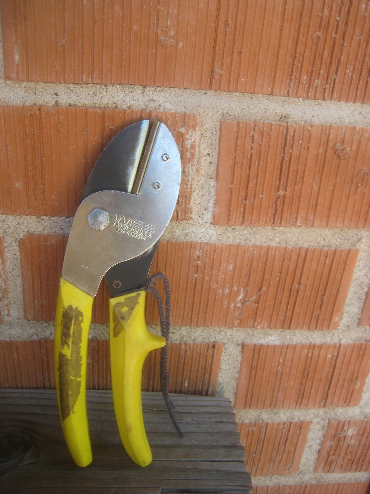 1960s Vintage 8" Total Length ** WISS ** Fine Anvil Pruning Shears T5330-708 USA