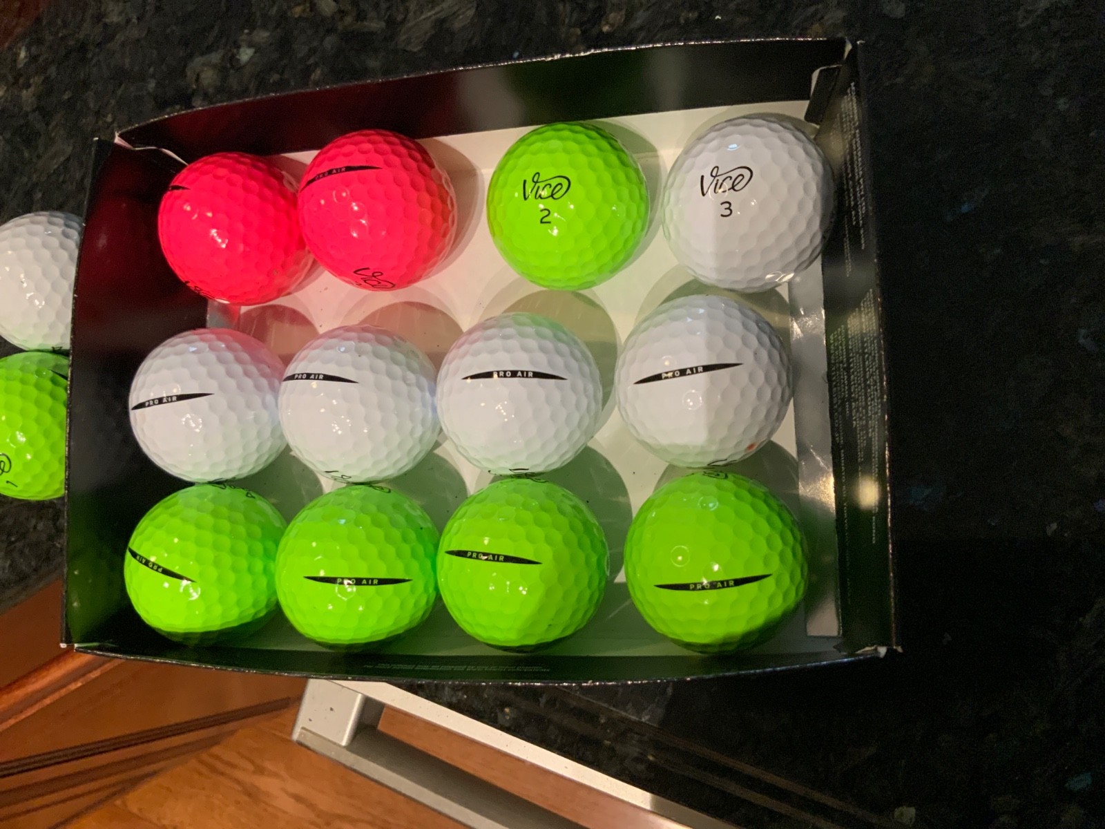 **SALE** (12) VICE PRO AIR  , 5A near mint +EXTRA