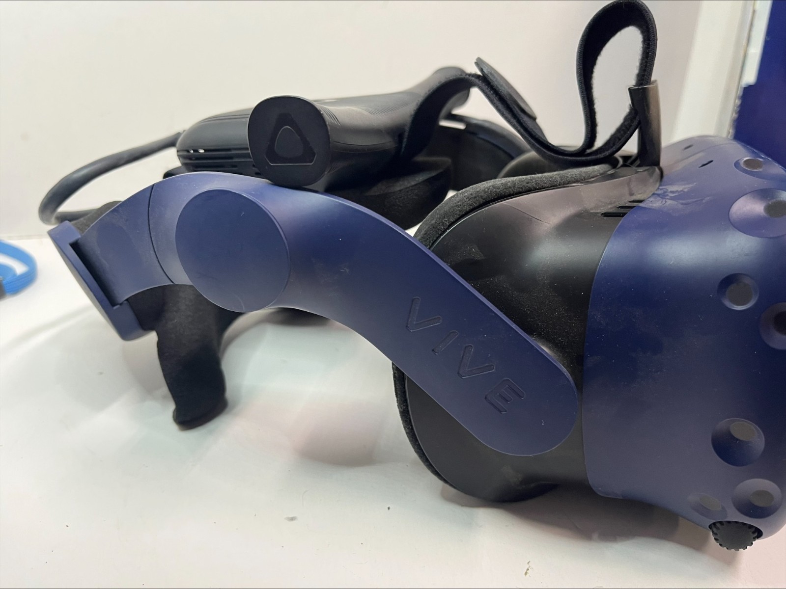 FOR PARTS! HTC VIVE Pro 2 - Untested! Incomplete! (B316)