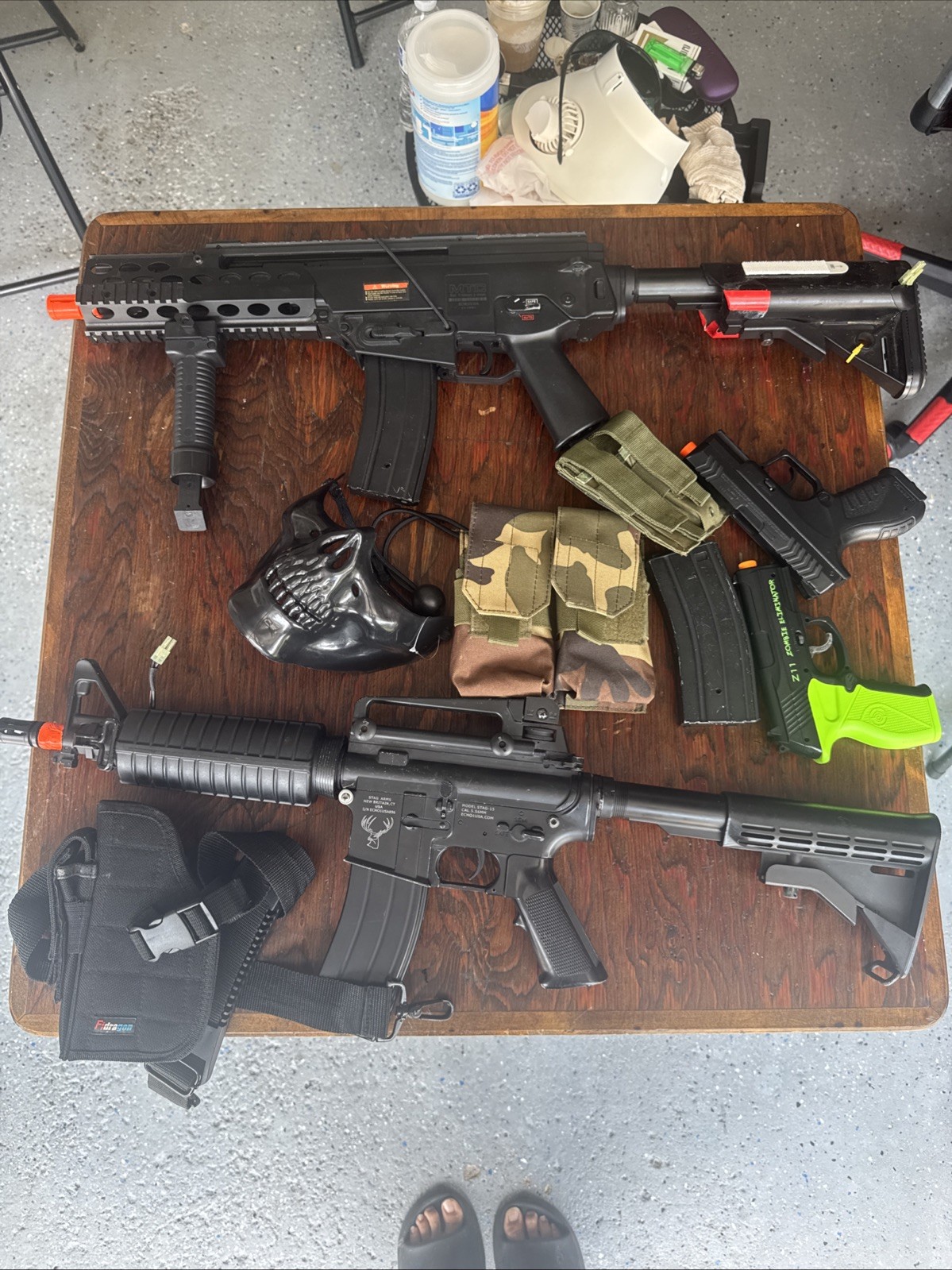 Airsoft Lot, 2 Rifles (ELECTRIC, COMES NO BATTERIES), 2 Pistols (CO2), And MORE!