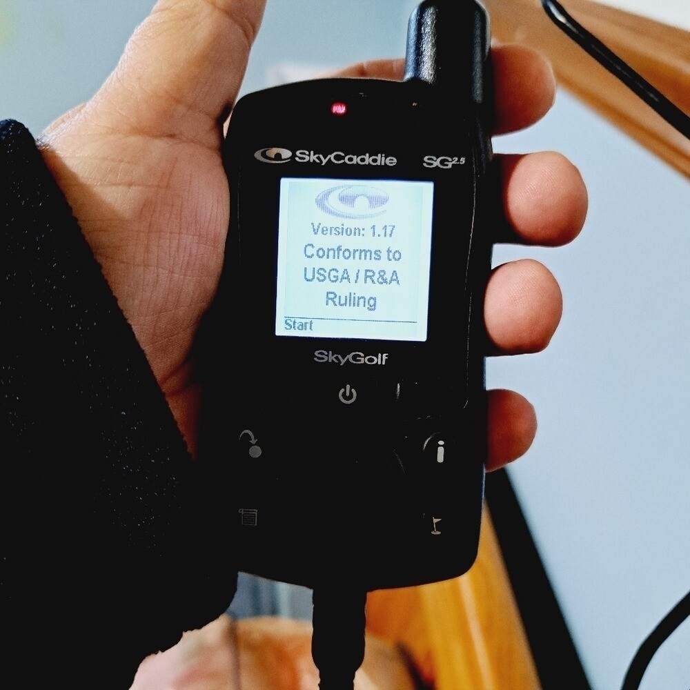 Sky Caddie SG 2.5 Electronic Range Finder Skygolf