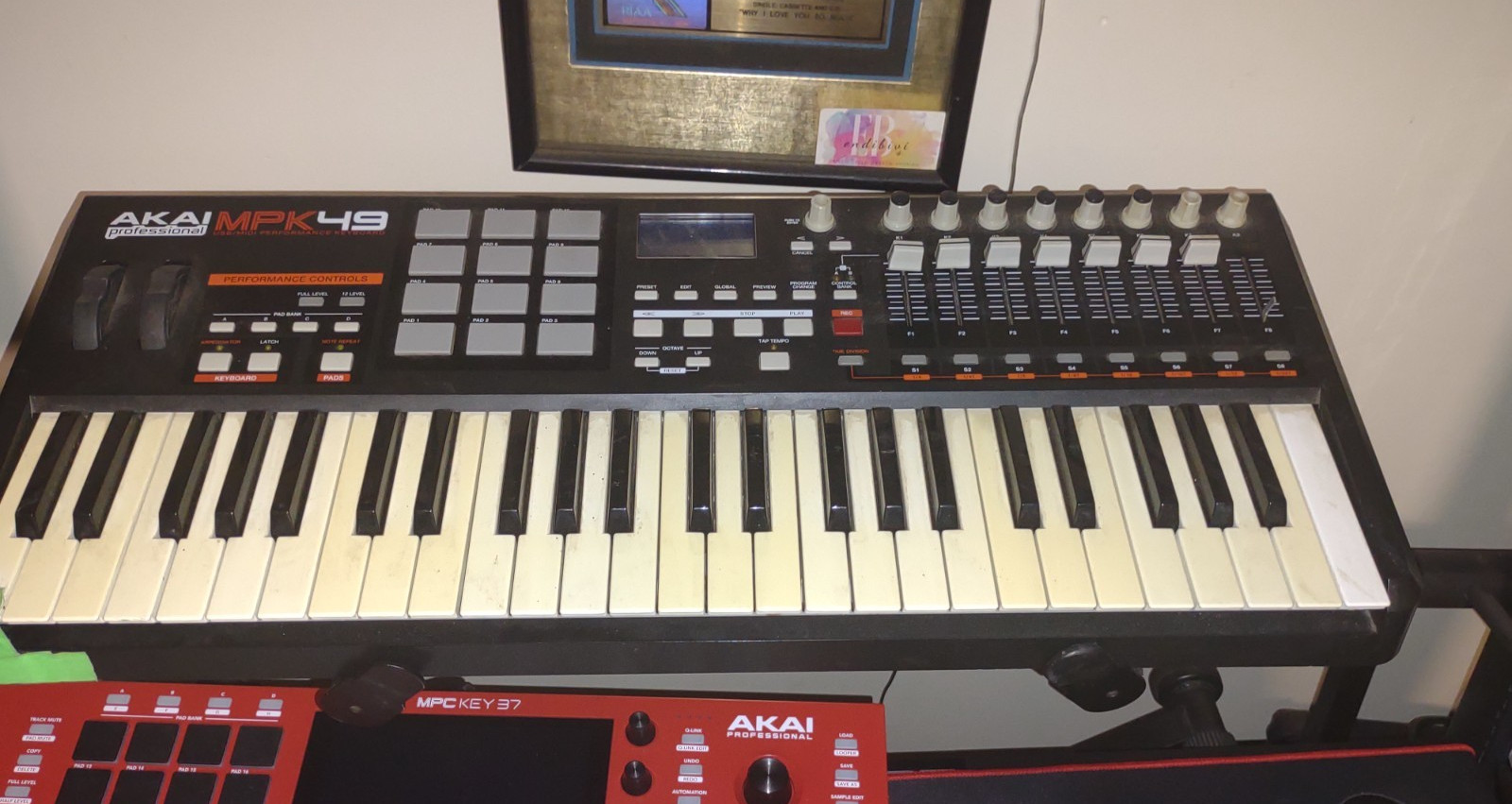 Akai MPK49 Professional USB/MIDI Performance Keyboard Hyper Extended Key