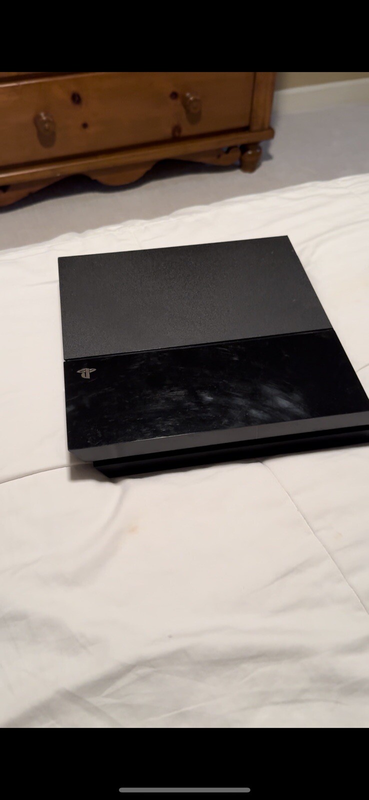 2015 PS4 (EXCELLENT CONDITION)