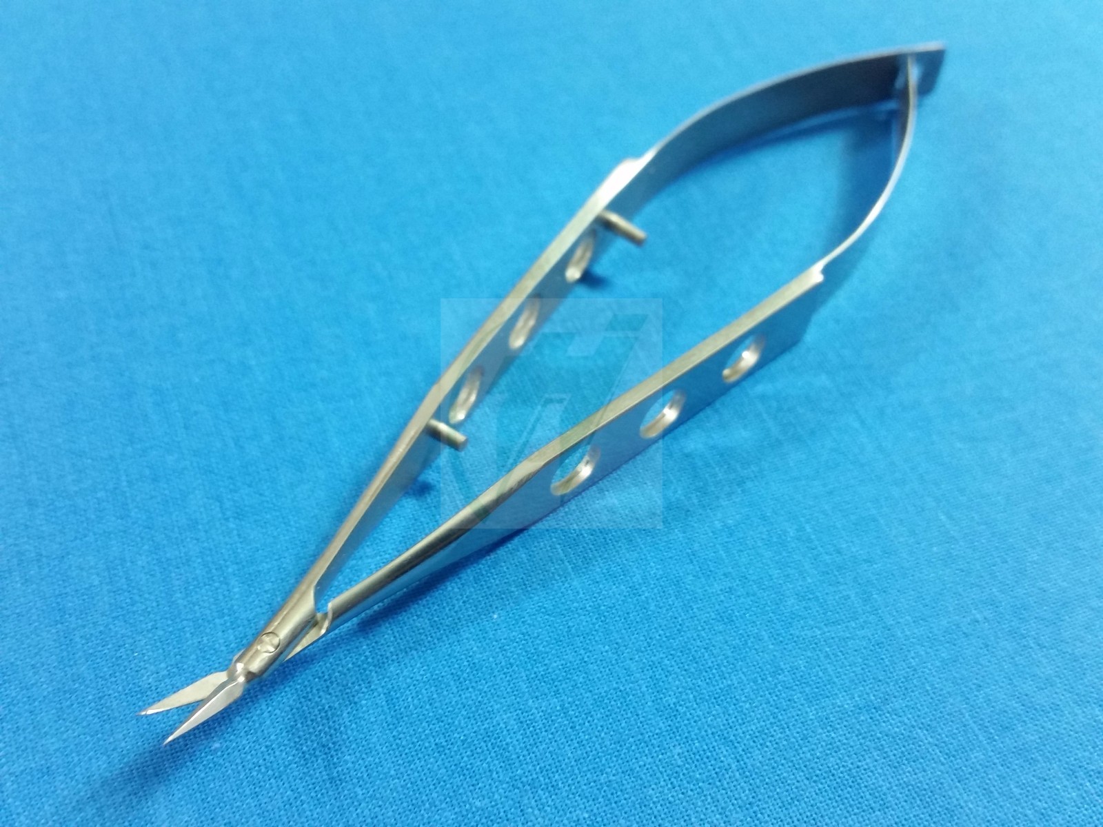 PREMIUM GRADE PACIVATED MCPHERSON VANNAS MICRO SCISSORS ANGLED FORWARD BLADE 4"