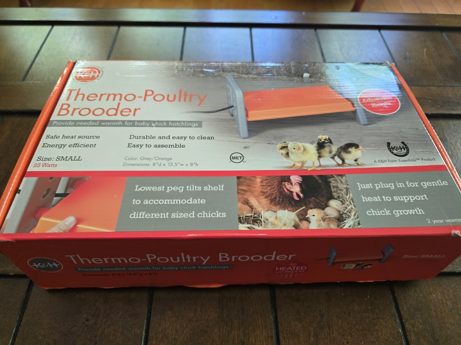 K&H Thermo-Poultry Brooder Adjustable Height Energy Efficient Safe Heat Chicken