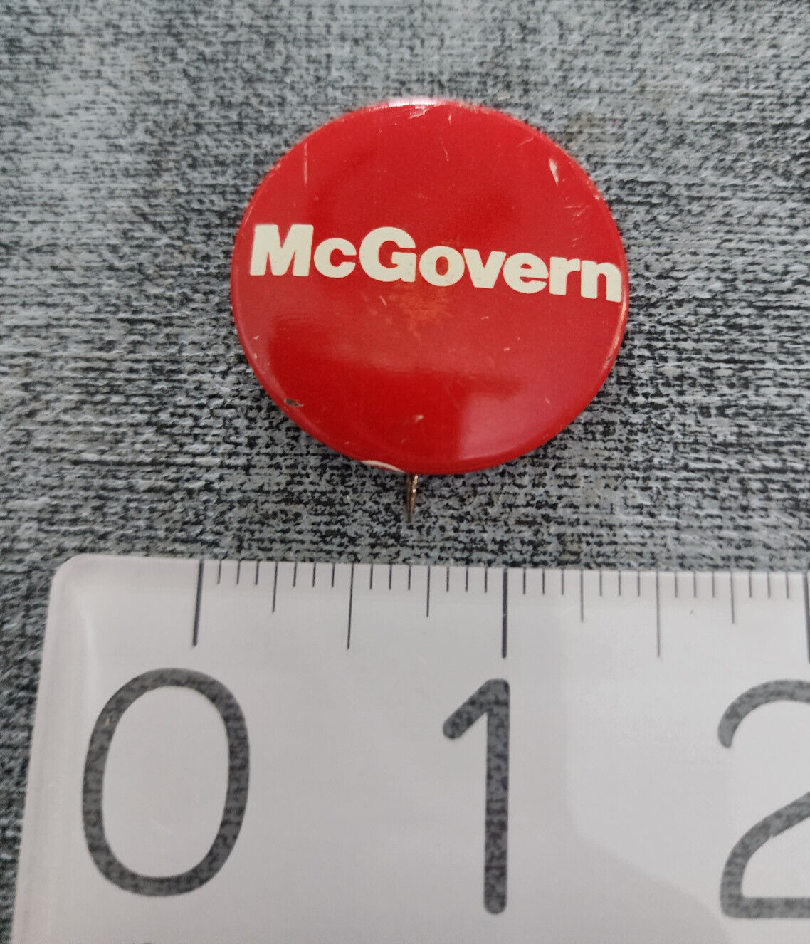 Vintage McGovern Presidential Candidate Campaign Pin Button Red