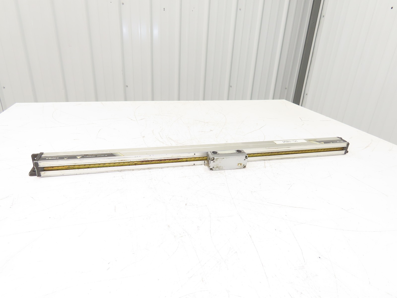 Mitutoyo AT102-600 Absolute Linear Digital Scale Encoder 600mm Travel