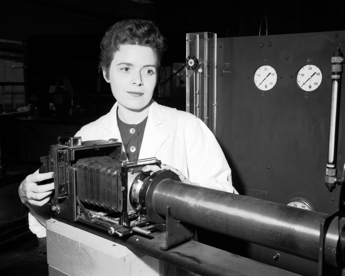 1959 NASA Career Women At Lewis Research - 8x10 Photo On 8.5x11 #1516