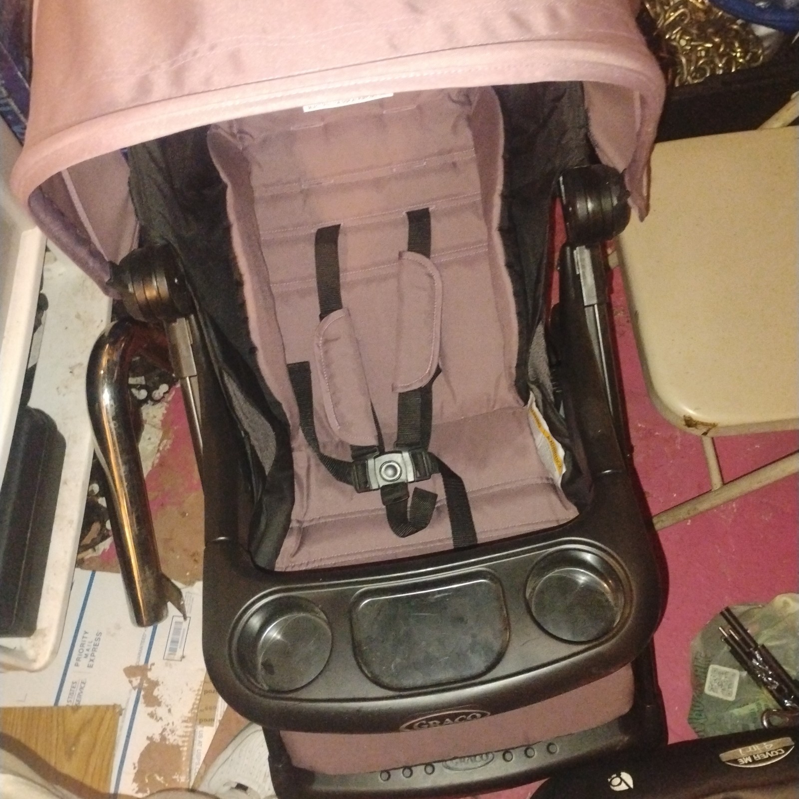 Graco Stroller -Black- Great Condition - Lightweight & Foldable With One Hand LN