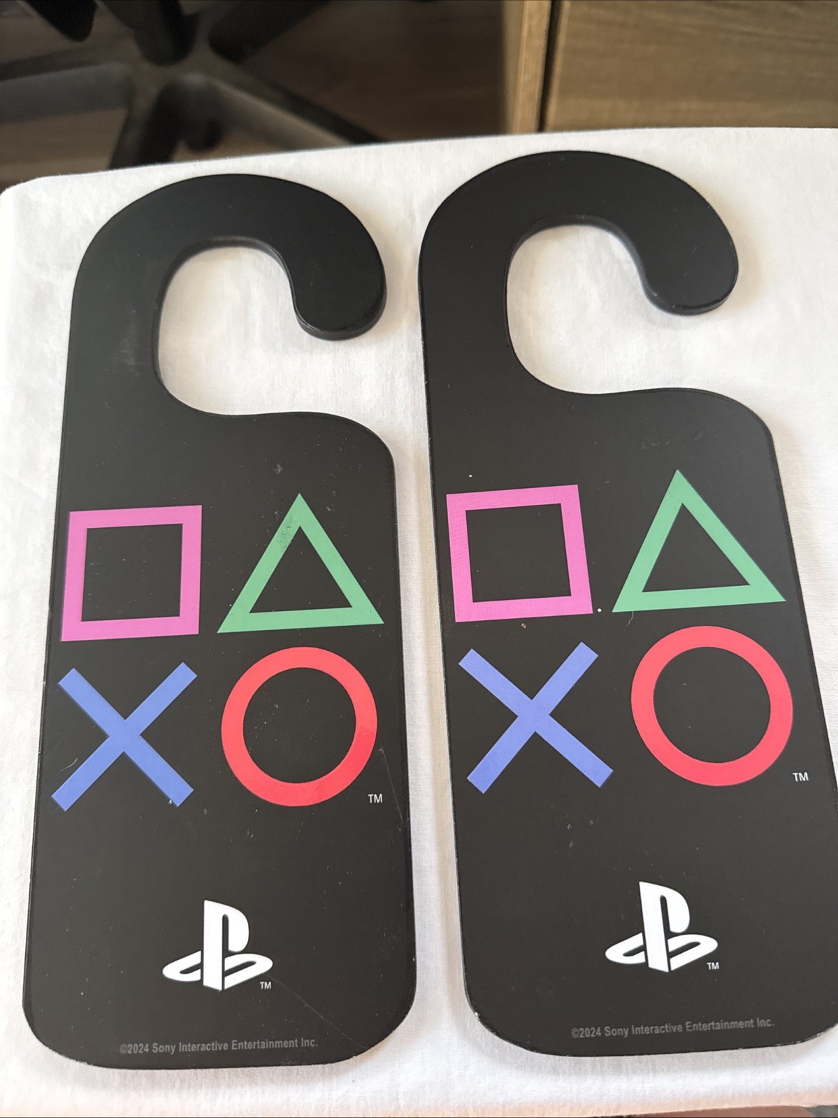Sony Black and Red PlayStation Console Wooden Door Hanger 2004 gaming Do Not Dis