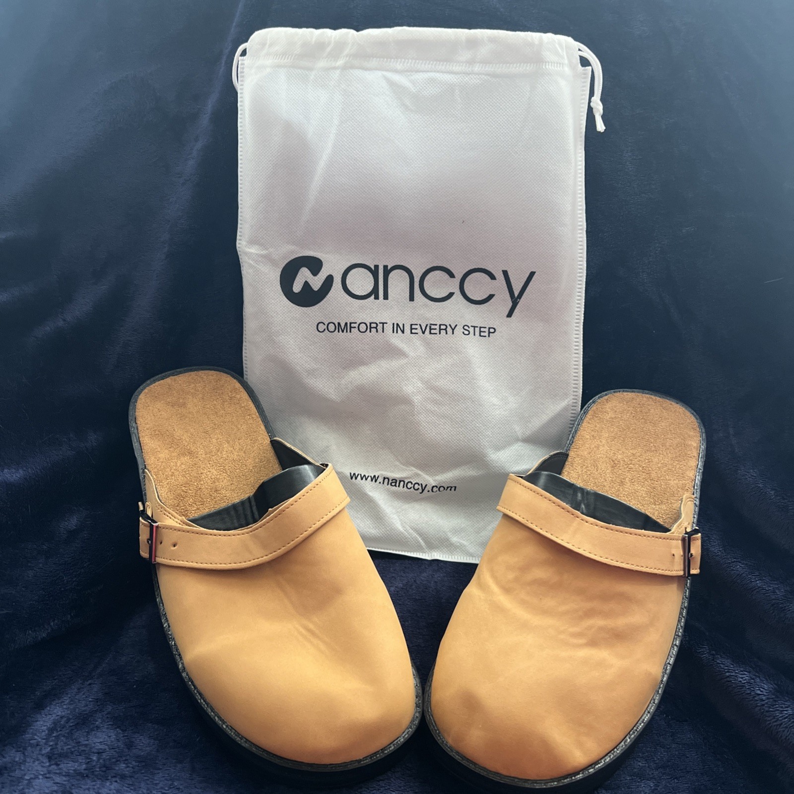 Nanccy Closed Toe Clogs Slipper