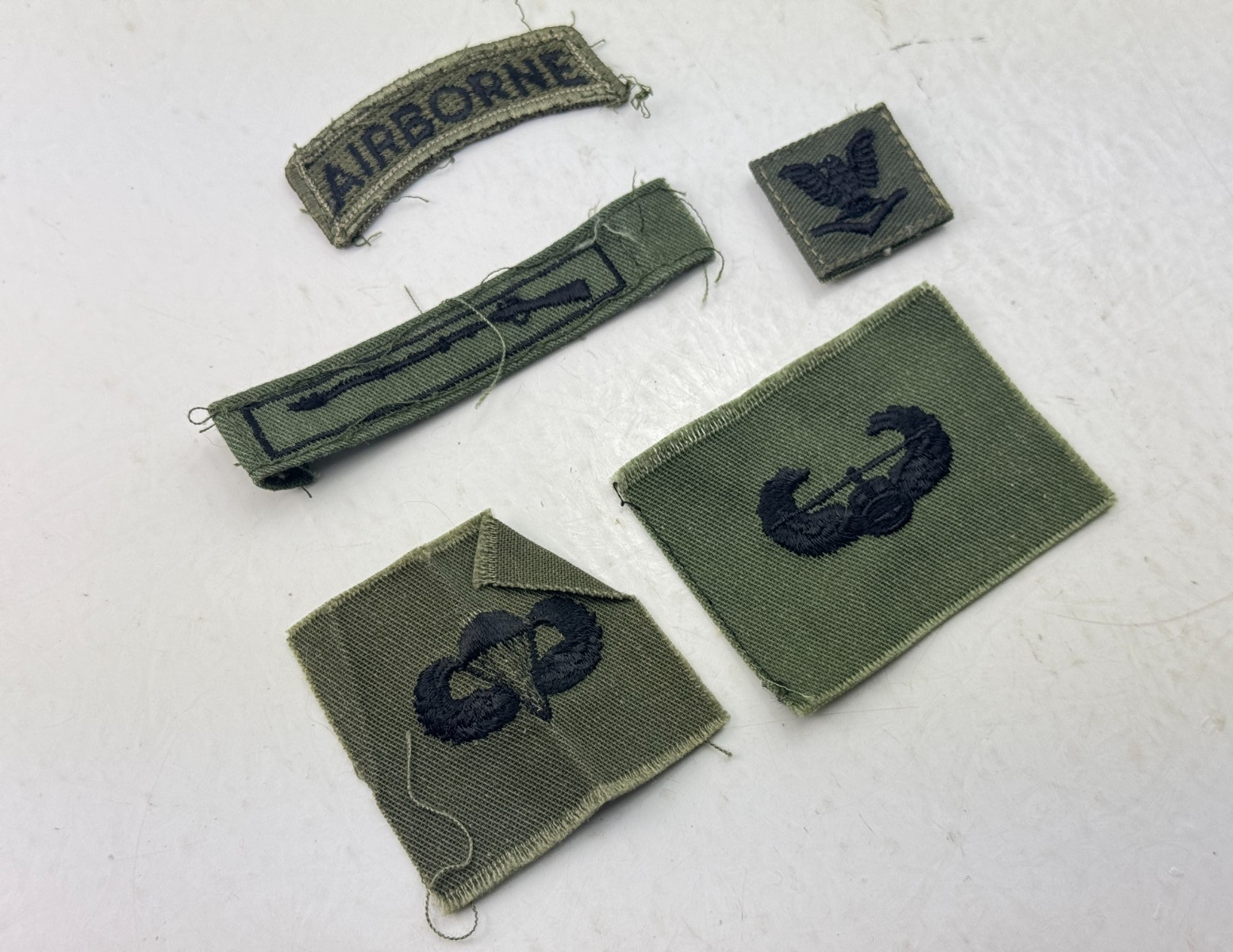 VTG US Army Militaria Patch Vietnam Subdued Airborne Assault Parachutist L1