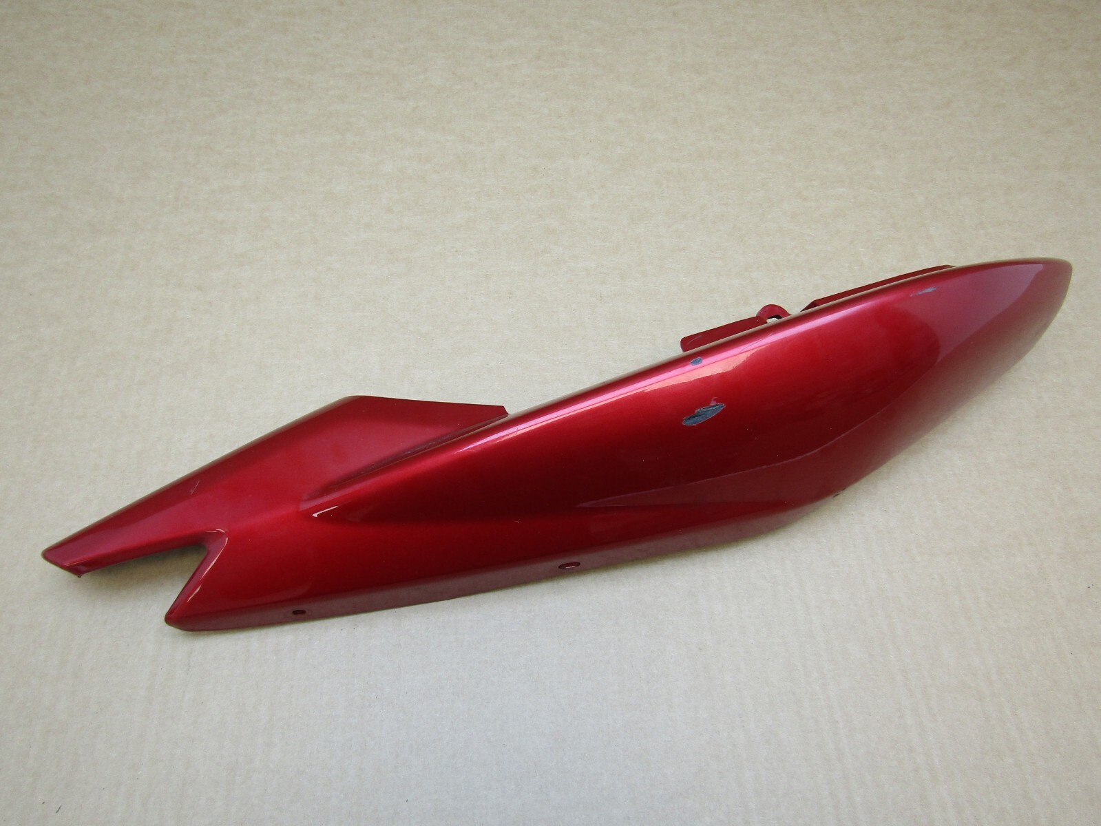 Yamaha YBR 125 2016 15,142 miles right tail panel (13497)