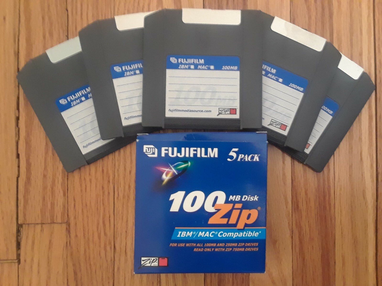 Brand New Zip 5 Pack 100 MB PC / Mac FujiFilm Brand Disks for Iomega Zip Drive