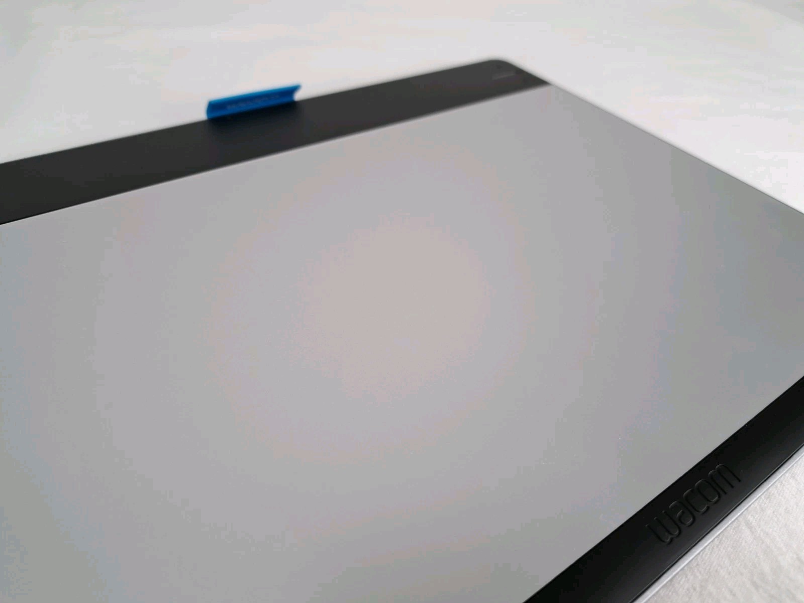 Wacom Intuos CTH-680 Medium Creative Pen & Touch Tablet