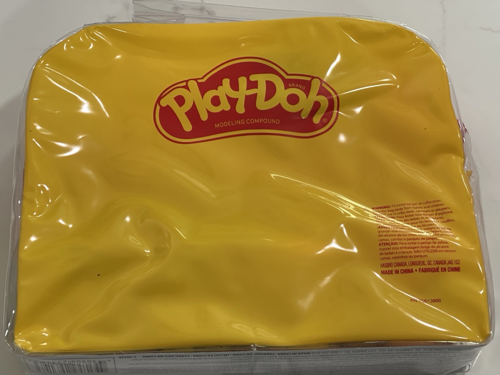 Play-Doh Starter Set 9-Piece Kit with Storage Tote & 4 Modeling Compound