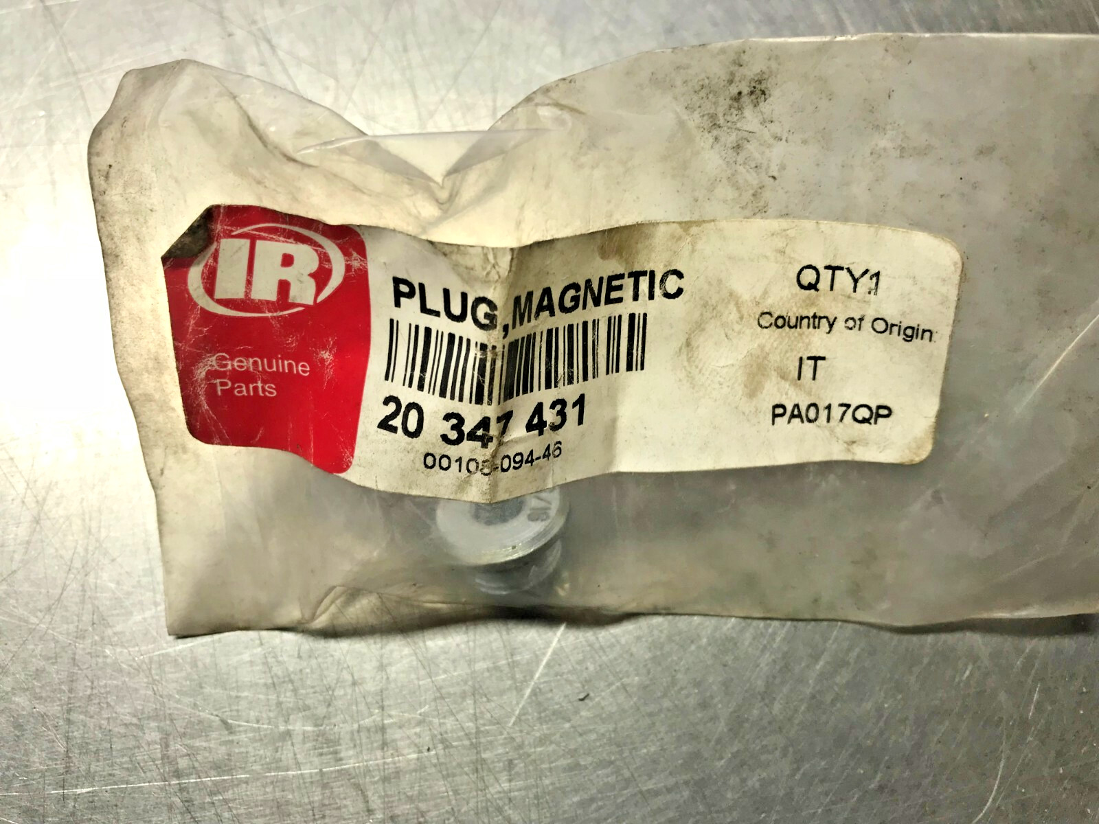20347431  GENUINE OEM  Ingersoll Rand  9/16  MAGNETIC PLUG  Volvo  RM20347431