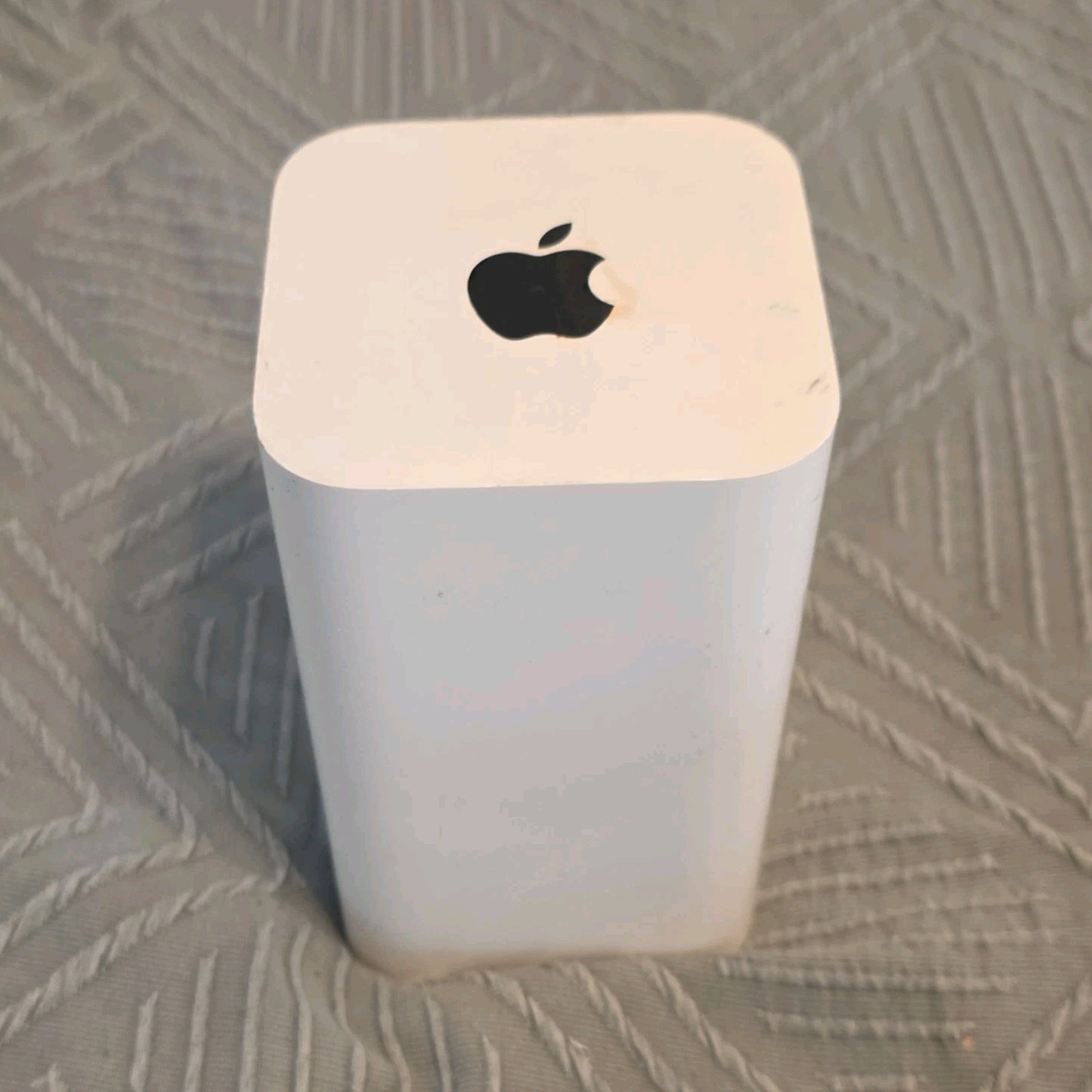 Apple AirPort Extreme Wireless Router 3 LAN Ethernet USB 2.0 White