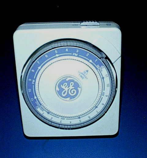 GE Programmable 24 Hr Plug-in TIMER Model GE5110 Coffee Pot, Tool Charger, Lamps
