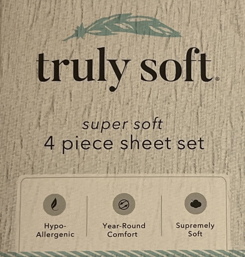 Truly Soft Everyday Sheet Set Light Blue 4-Piece Full Sheet Set Super Soft