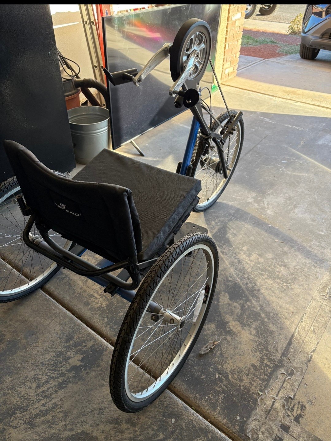 18” W Seat Invacare Top End Excelerator handcycle 7 speeds Hand Cycle