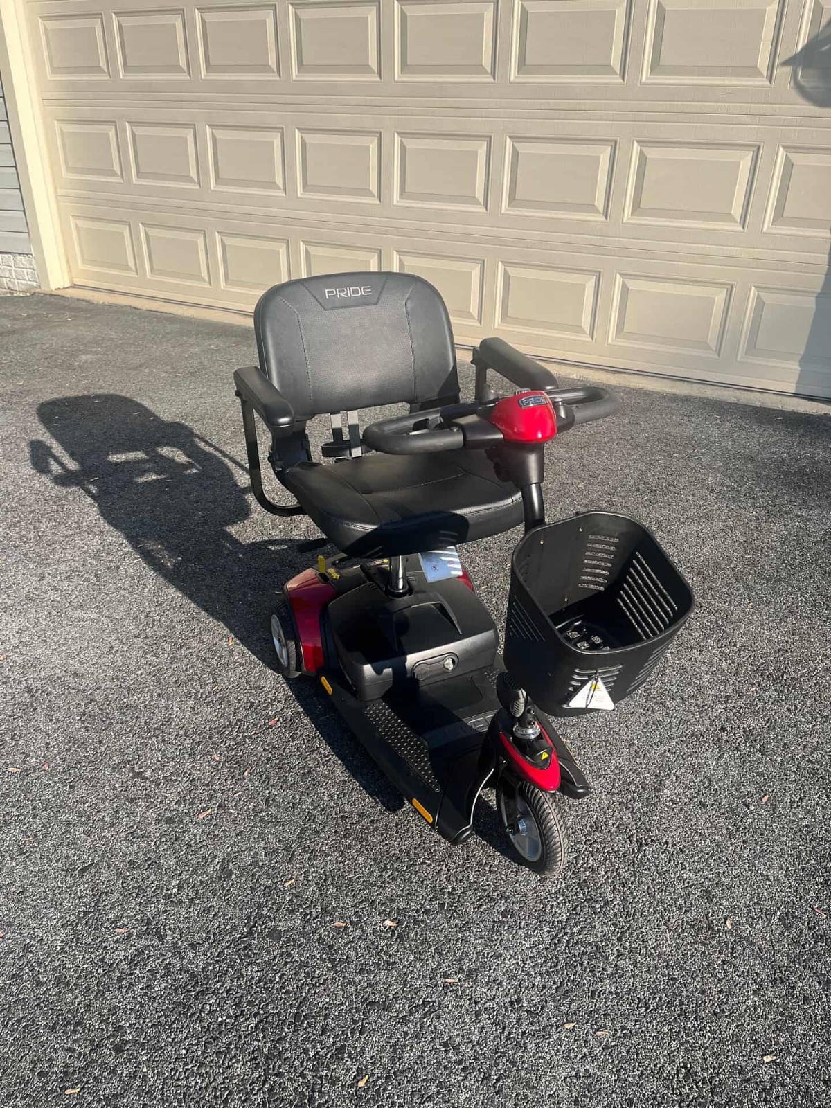 New Pride Go-Go Elite Traveller Mobility Scooter 3-Wheel