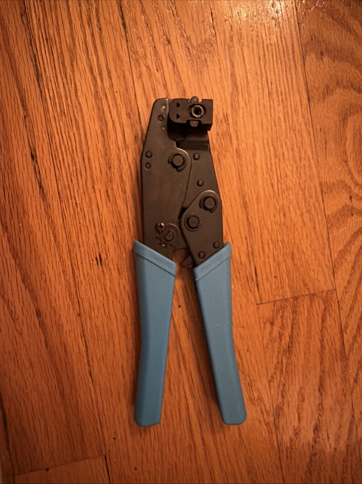 EDAC 516-280-201, Hand Crimp
