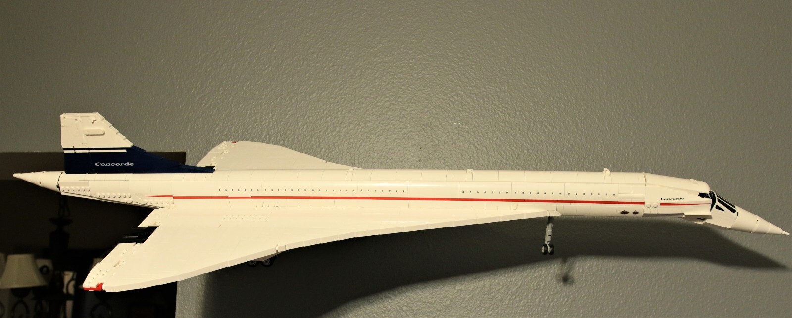 Ultimate Display Solutions wall mount display for Lego 10318 Concorde in flight