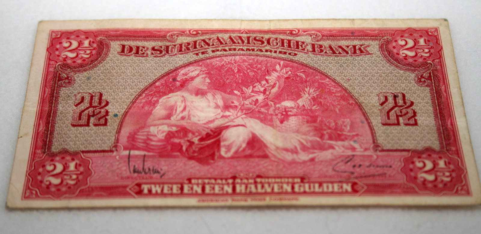 Foreign Currency Collection - Notes Bills Old 1942 Suriname Money 2 1/2 Gulden