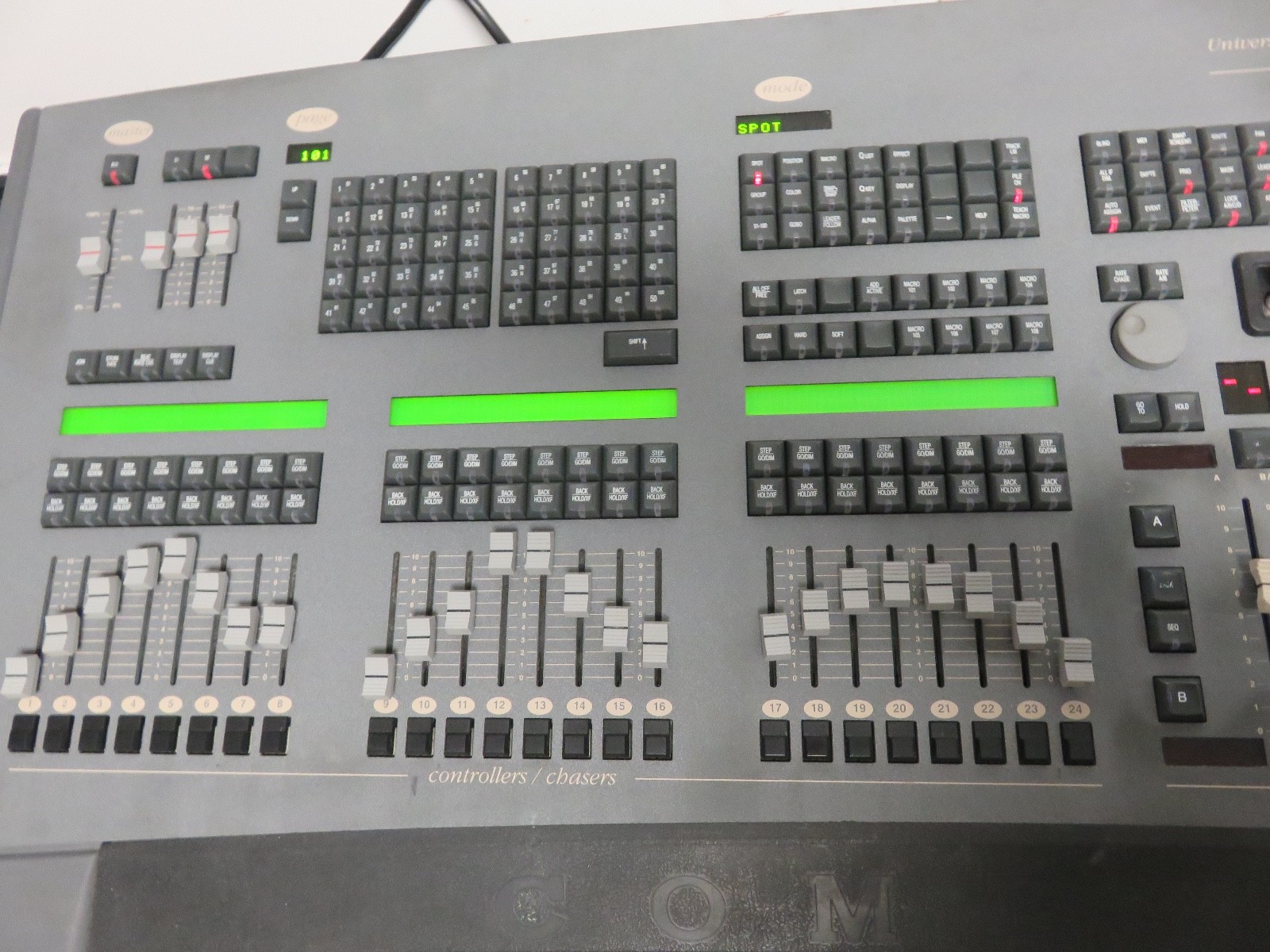 Compulite Sabre Lighting Console Lighting Controller Mixing Console