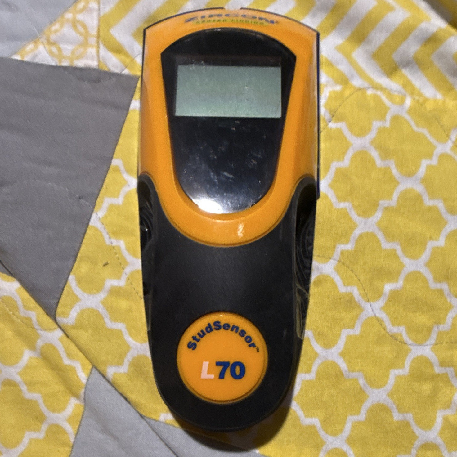 Zircon StudSensor L70 Stud Finder w/ LCD WireWarning Detection Yellow/Black